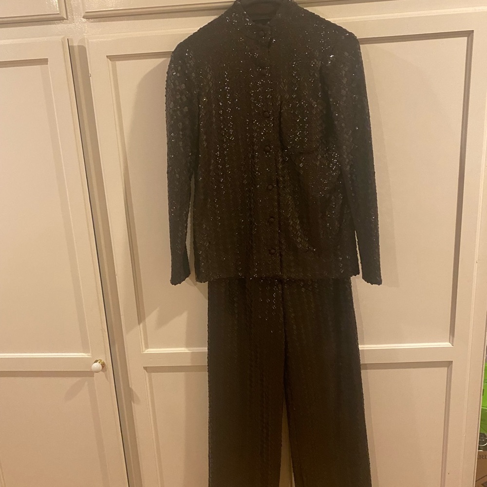 Harold Levine for Neiman Marcus vintage 12 sequined pantsuit. Holiday perfect!!!